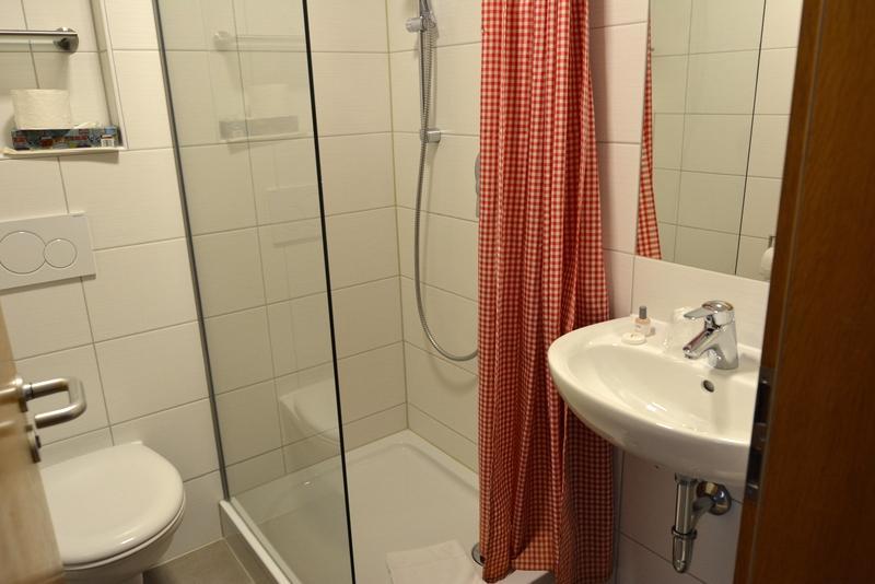 Hotel Gasthof Vogelsang Zellingen Exteriör bild